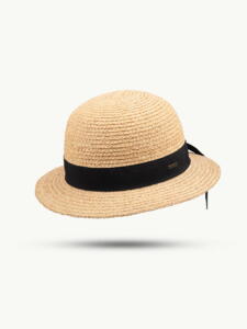 Scippis, Mamala sommerhat i strå, natur med sort hattebånd